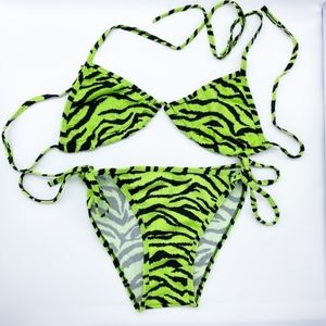 🙋🍍 Classic String Bikini OS Zebra Animal Print